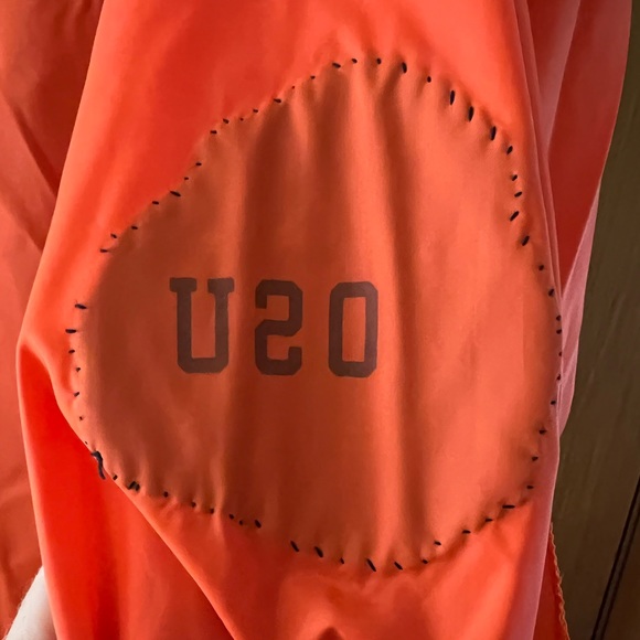 Vintage OSU Beavers Raincoat with hand-stitched Felt Patch - Picture 3 of 4